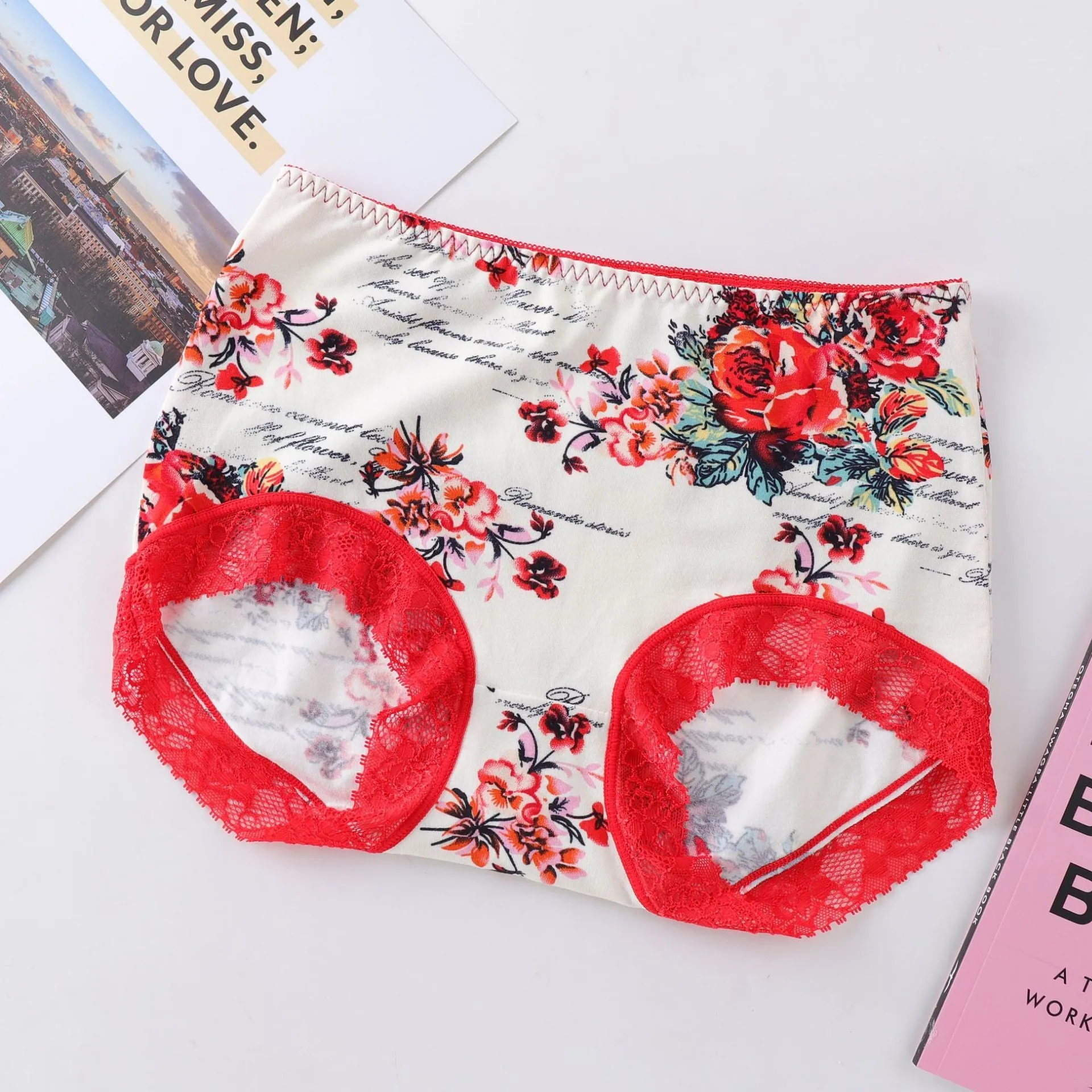 Stretch Breathable Printed Lace Edge Gynecological Panties